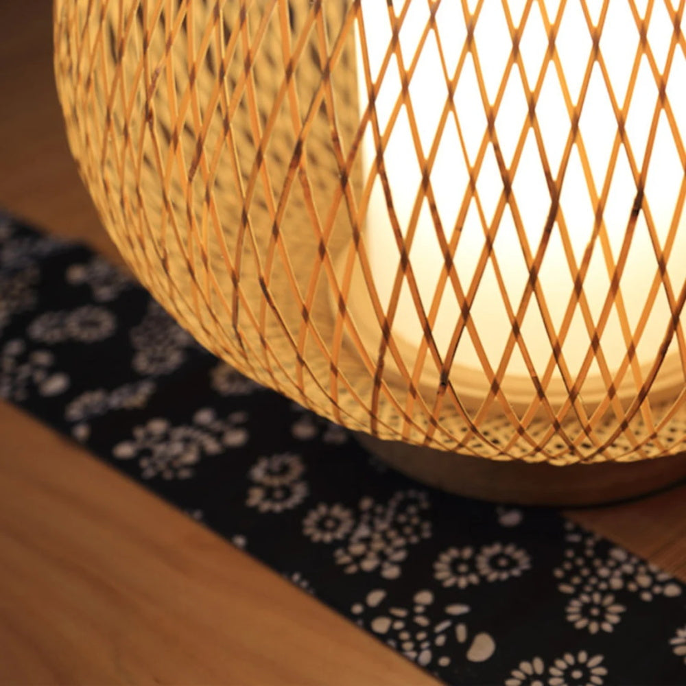 Traditional Bamboo Weave Desk Lamp