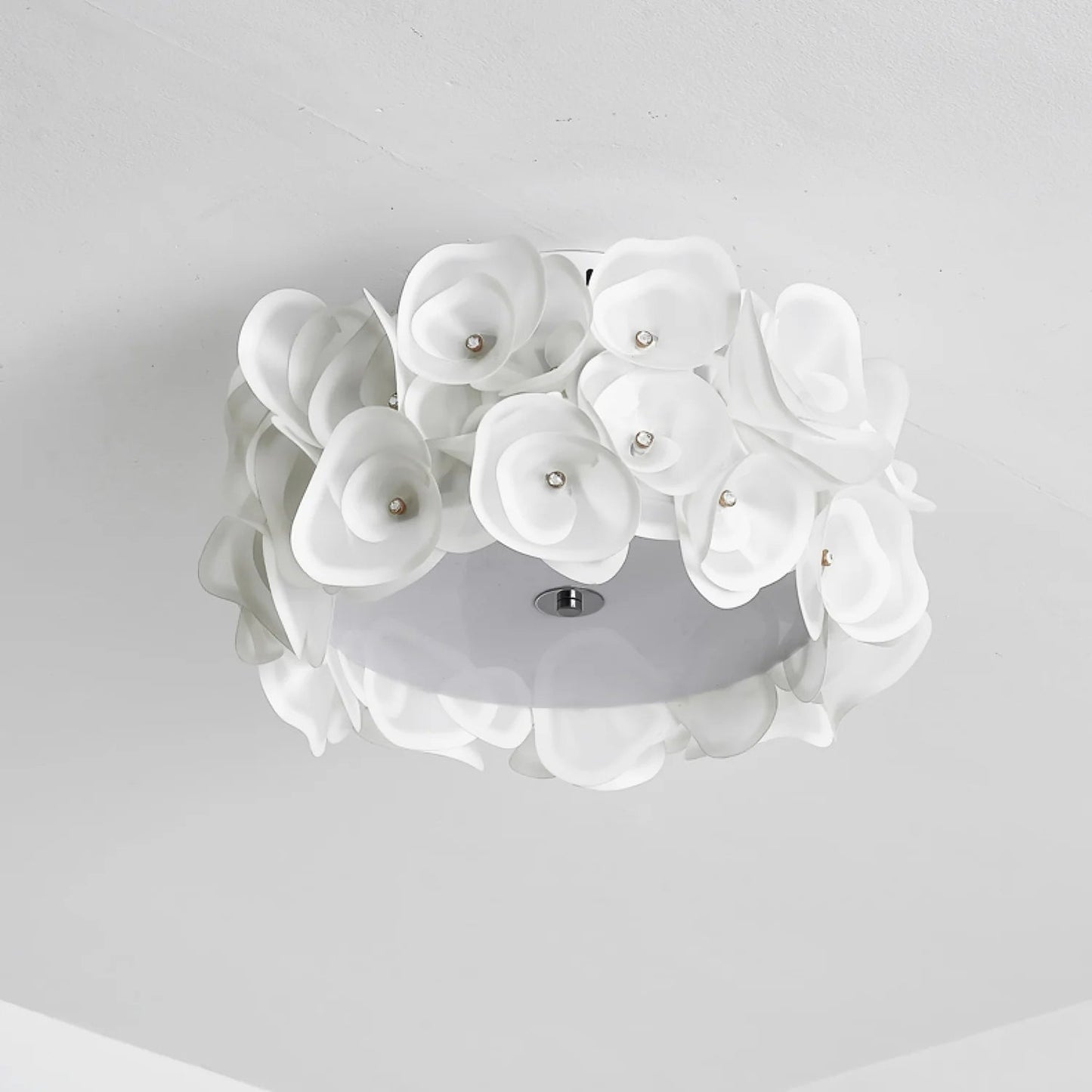 White Hydrangea Metal Ceiling Lamp