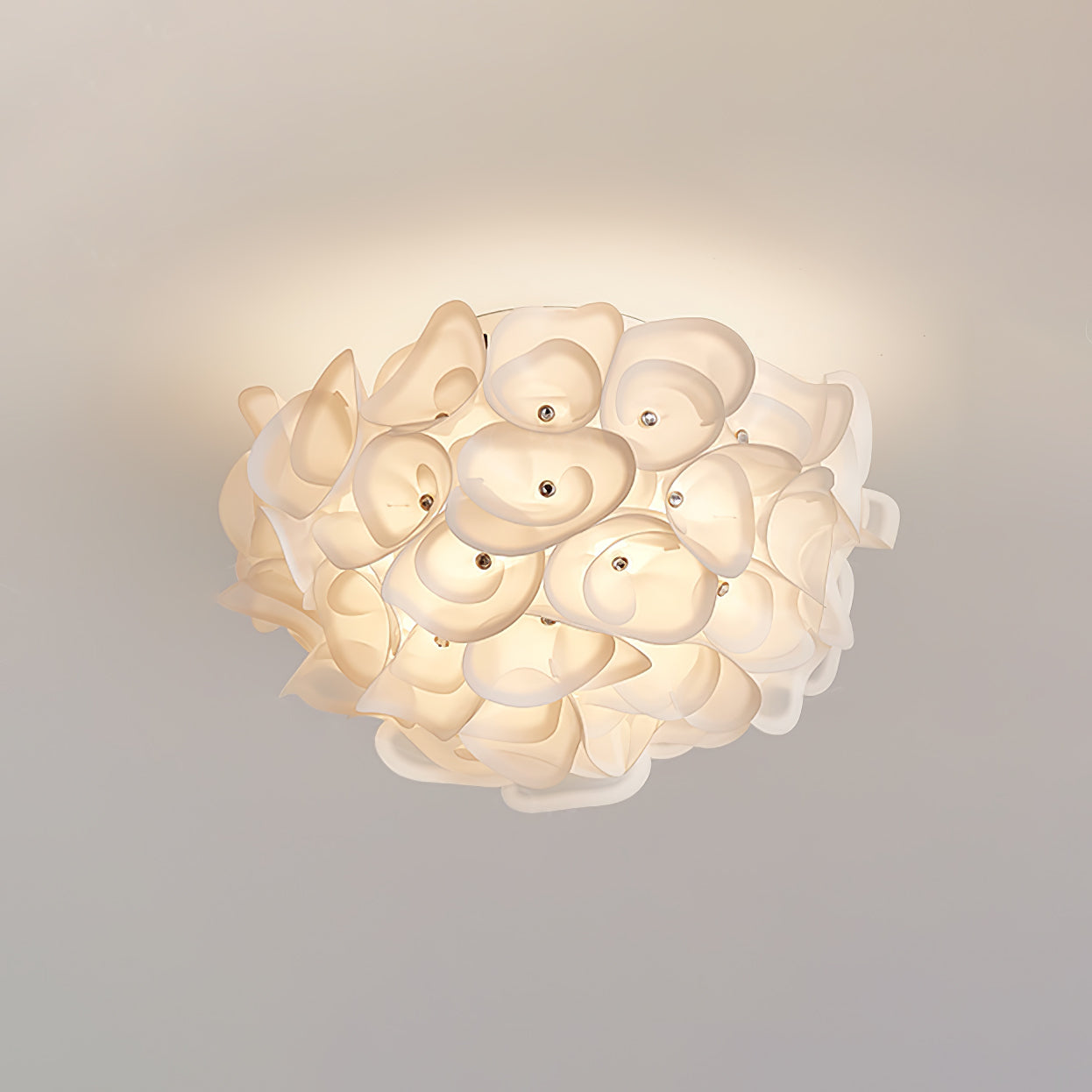 White Hydrangea Metal Ceiling Lamp
