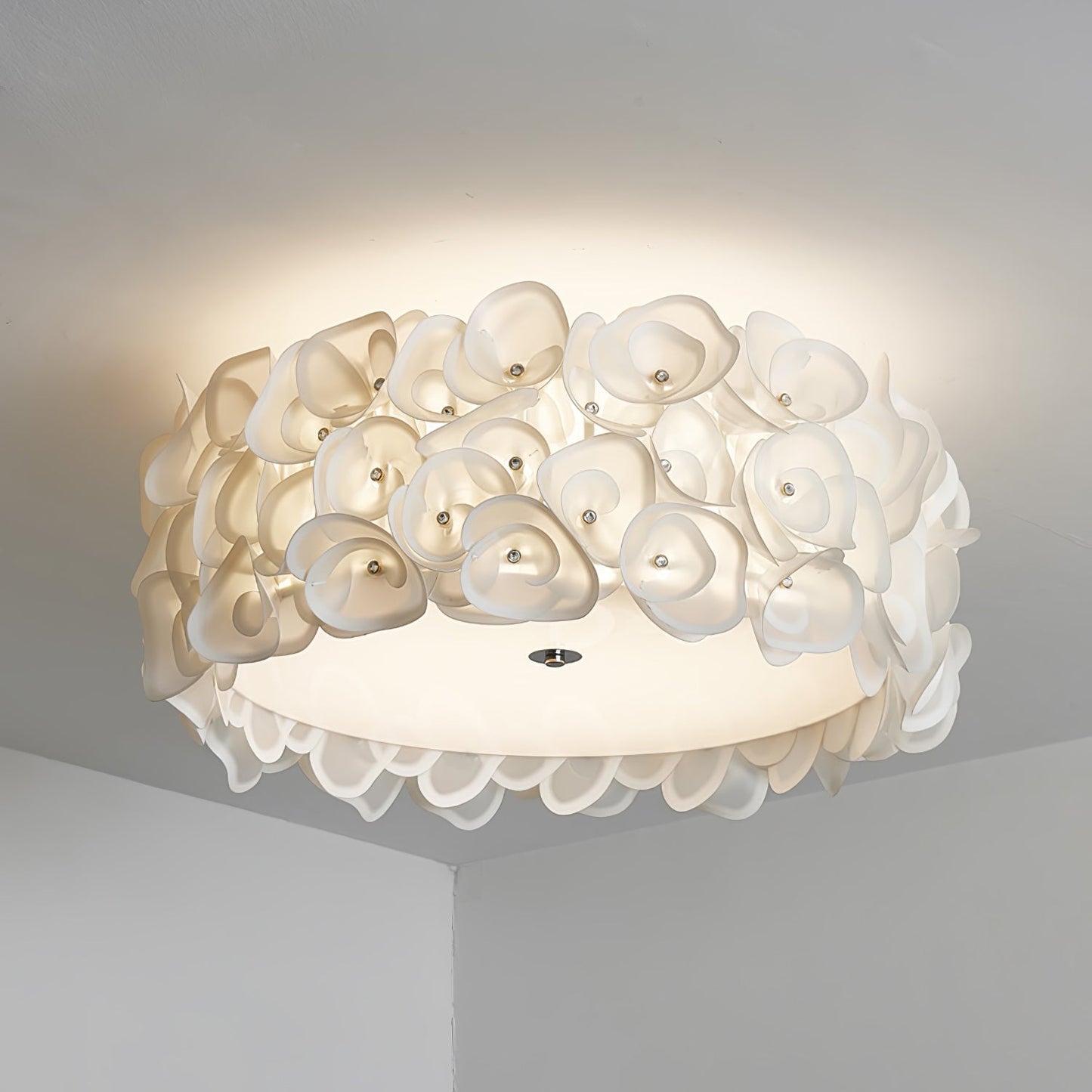 White Hydrangea Metal Ceiling Lamp