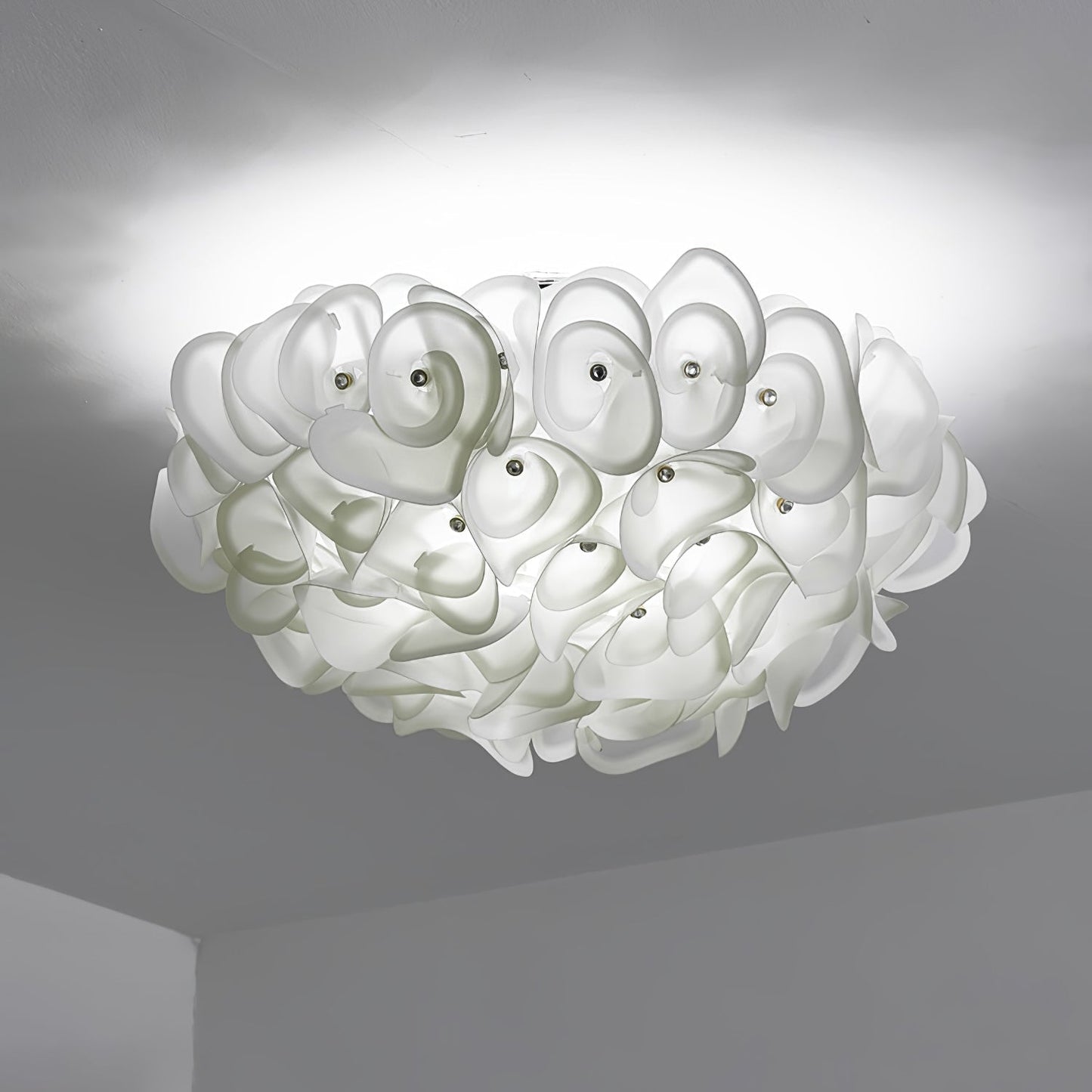 White Hydrangea Metal Ceiling Lamp