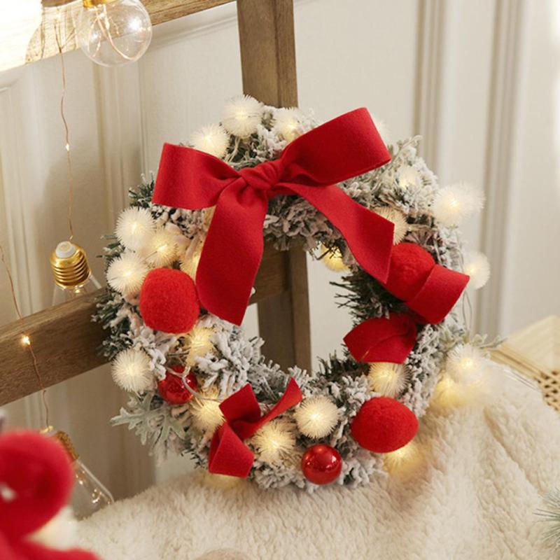 Pre-Lit Rattan Christmas Wreath