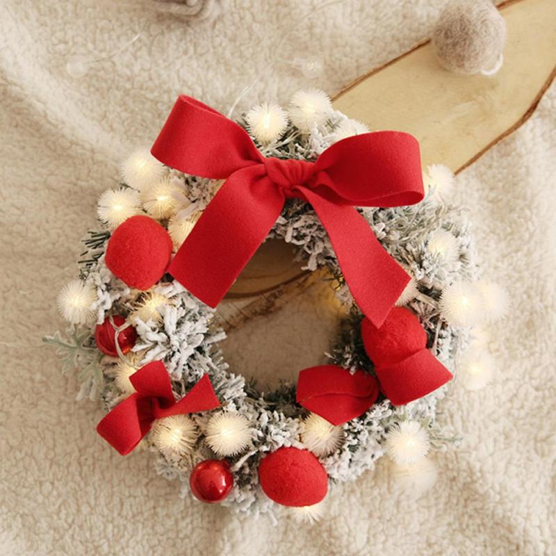 Pre-Lit Rattan Christmas Wreath