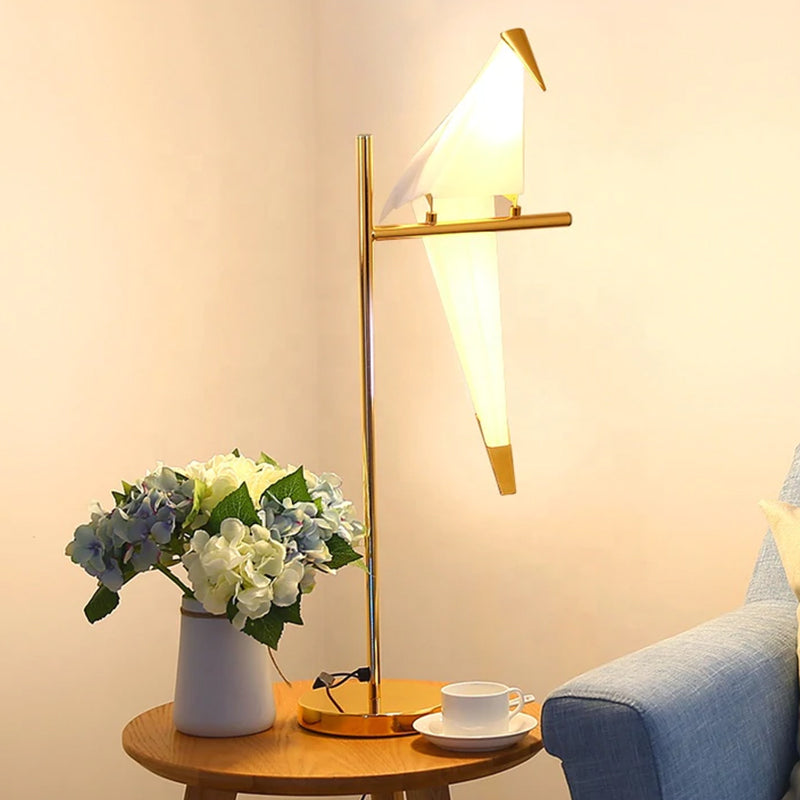 Gold Metal Bird Desk Lamp