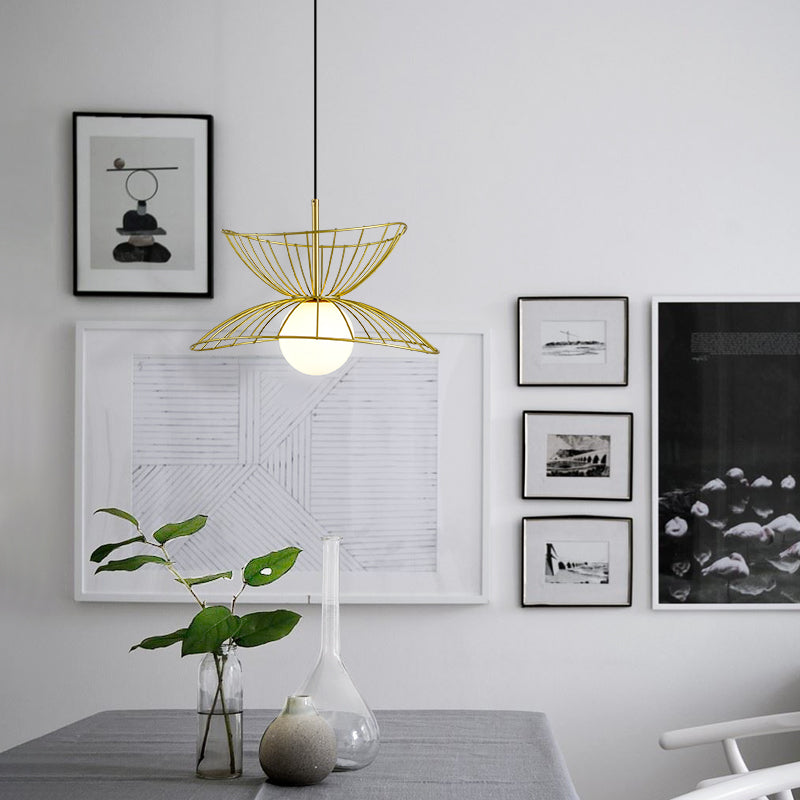 Iron Ring Pendant Light in Gold or Black