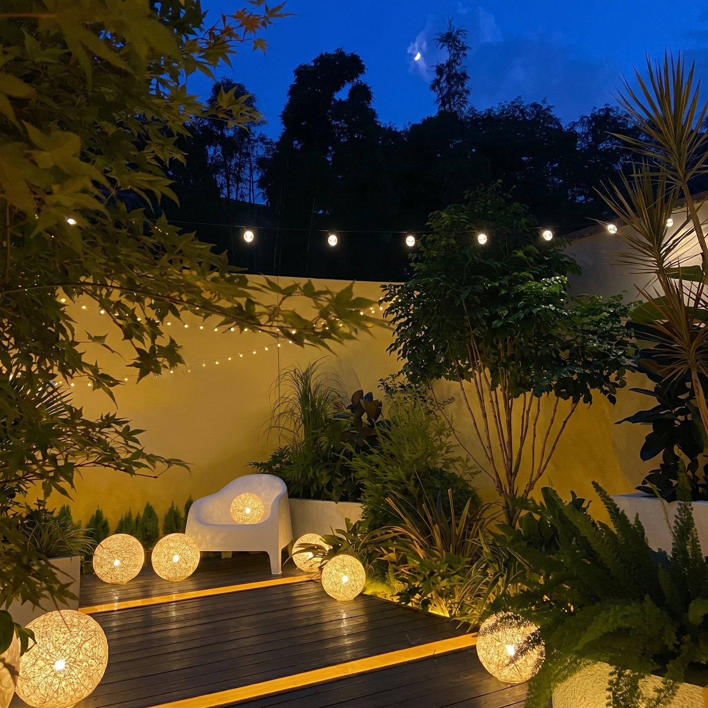 Solar Moon Globe Lamp IP65