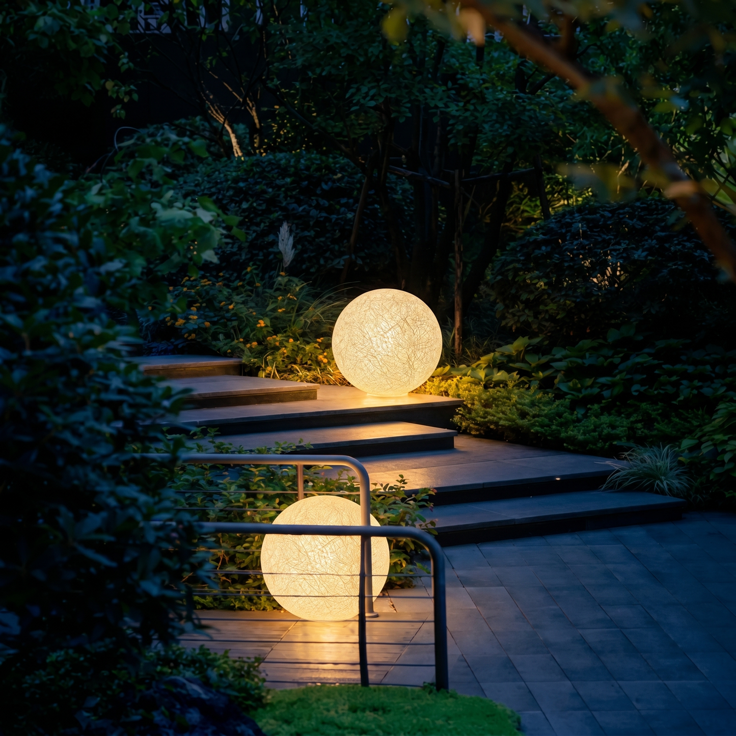 Solar Moon Globe Lamp IP65